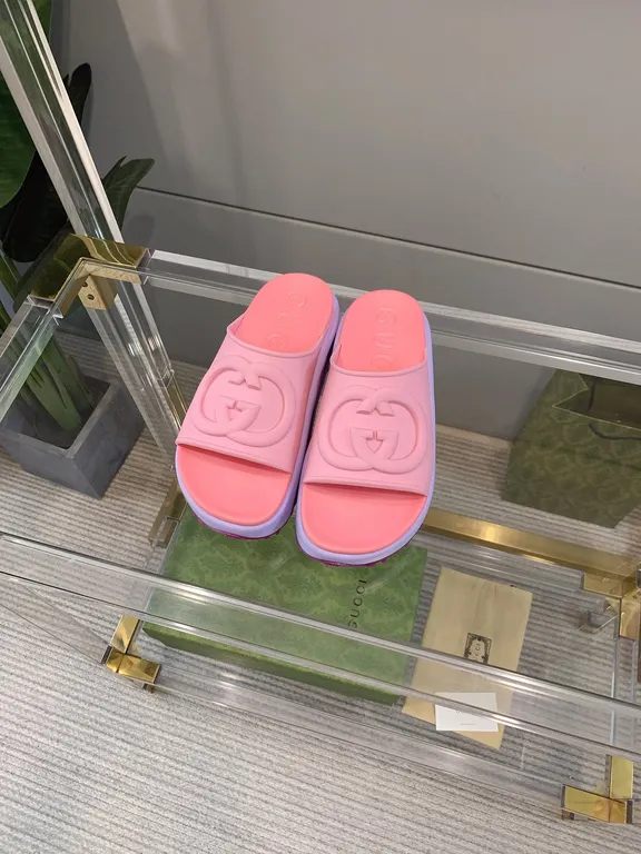 Gucci Shoe 